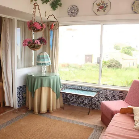 Amazing House In Algarve With Sea View!